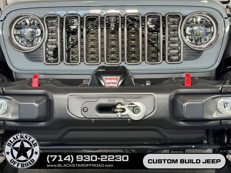 Used 2024 Jeep Wrangler Unlimited Rubicon w/ Capability Package AWD/4WD image 11