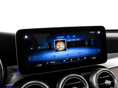 Certified 2022 Mercedes-Benz GLC 300 w/ Premium Package Lite image 33