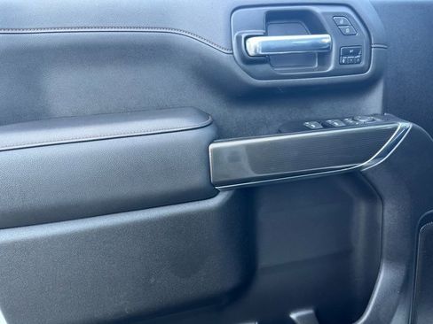 Used 2023 GMC Sierra 2500 AT4 w/ Gooseneck/5TH Wheel Package image 9