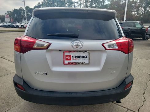 Used 2013 Toyota RAV4 LE image 4