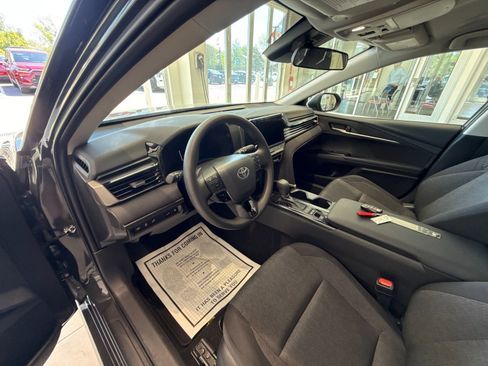 Used 2026 Toyota Camry LE FWD image 10