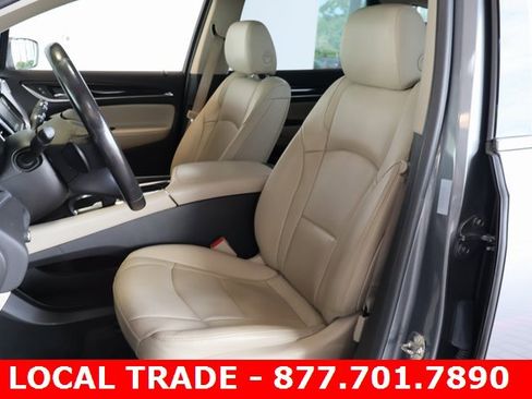 Used 2019 Buick Enclave Essence image 12