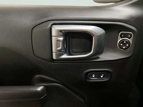 Used 2024 Jeep Wrangler Unlimited Sport AWD/4WD image 32