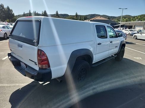 Used 2015 Toyota Tacoma PreRunner image 5