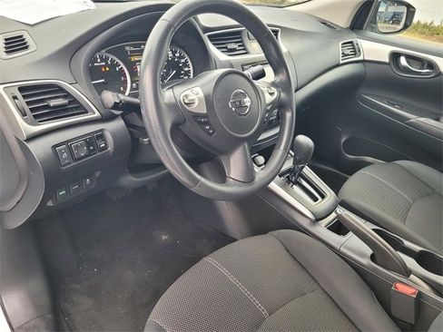 Used 2018 Nissan Sentra S image 12