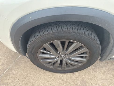 Certified 2022 Nissan Pathfinder SL w/ SL Premium Package FWD image 10