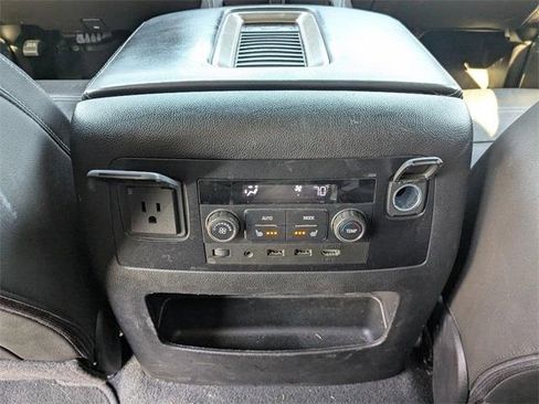 Used 2019 GMC Yukon Denali w/ Denali Ultimate Package image 18