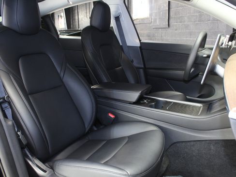 Used 2022 Tesla Model Y Performance AWD/4WD image 50