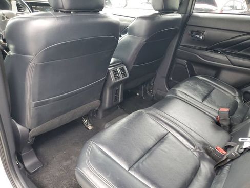 Used 2022 Mitsubishi Outlander GT AWD/4WD image 23