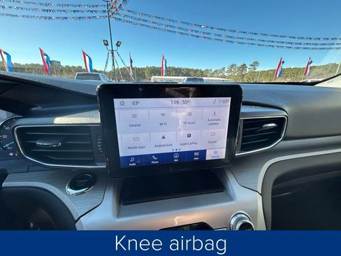 Used 2022 Ford Explorer XLT w/ Equipment Group 202A image 39