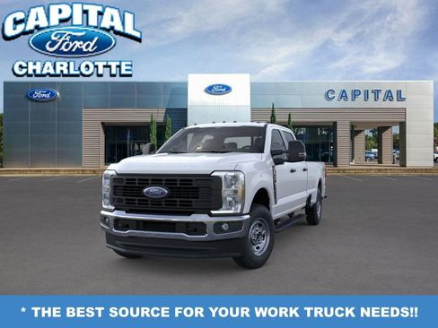 New 2026 Ford F250 XL w/ XL Chrome Package image 2