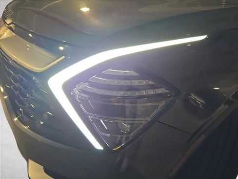 Used 2024 Kia Sportage EX FWD image 30