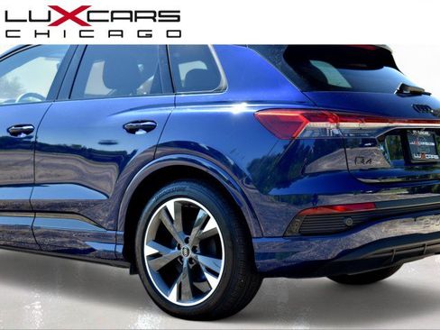 Used 2025 Audi Q4 e-tron Prestige w/ Black Optic Package AWD/4WD image 8