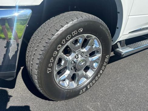 Used 2018 RAM 3500 Laramie Longhorn AWD/4WD image 17
