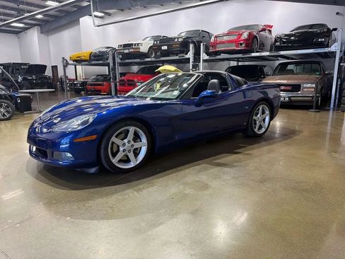 Used 2006 Chevrolet Corvette Coupe RWD image 75