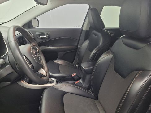 Used 2021 Jeep Compass Latitude image 17