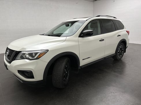 Used 2020 Nissan Pathfinder SL image 4