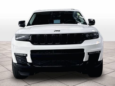 Used 2023 Jeep Grand Cherokee L Limited w/ Luxury Tech Group II AWD/4WD image 3