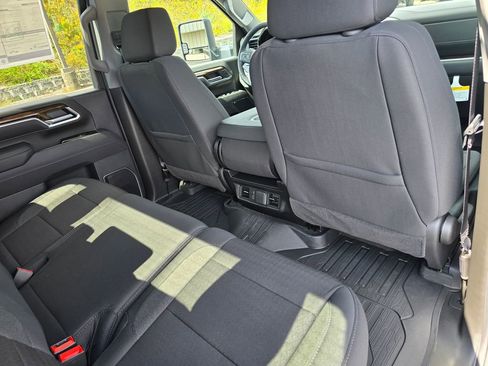 New 2026 GMC Sierra 2500 SLE w/ SLE Value Package; image 27