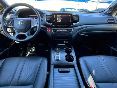 Used 2023 Honda Passport TrailSport image 16