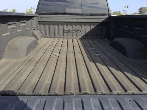Used 2022 Chevrolet Silverado 2500 High Country w/ Safety Package II AWD/4WD image 2