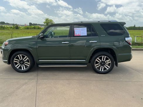 Used 2022 Toyota 4Runner Limited image 5