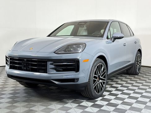Used 2026 Porsche Cayenne AWD/4WD image 1