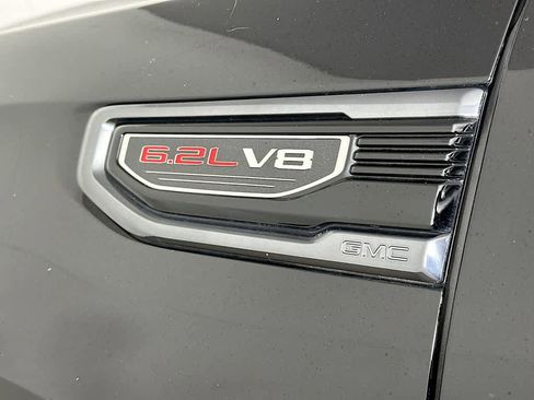 Used 2023 GMC Sierra 1500 AT4 w/ AT4 Premium Package AWD/4WD image 7