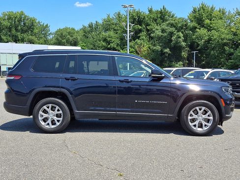 Used 2023 Jeep Grand Cherokee L Limited AWD/4WD image 7
