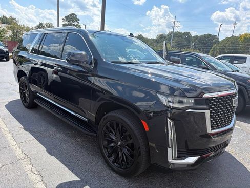 Used 2022 Cadillac Escalade ESV Premium Luxury AWD/4WD image 1