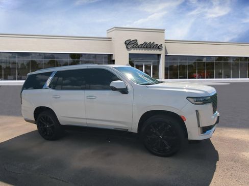 Used 2022 Cadillac Escalade Premium Luxury RWD image 9