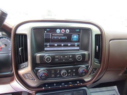 Used 2015 Chevrolet Silverado 1500 High Country w/ High Country Premium Package AWD/4WD image 39