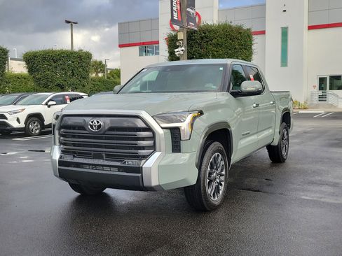 Used 2026 Toyota Tundra Limited AWD/4WD image 5