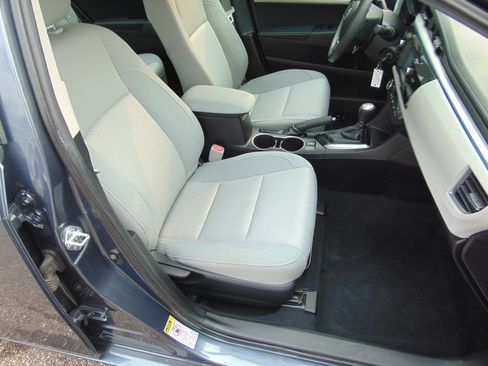 Used 2014 Toyota Corolla LE FWD image 5