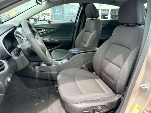 Used 2023 Chevrolet Malibu LT w/ Driver Confidence Package FWD image 18