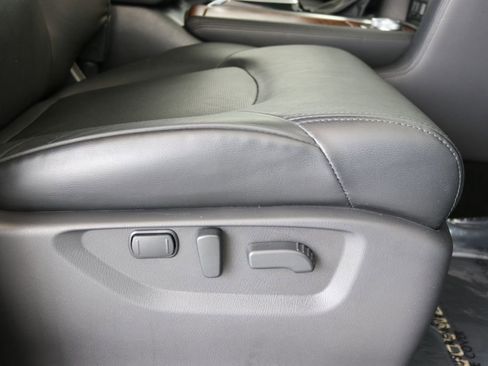 Used 2024 Nissan Armada SL image 39