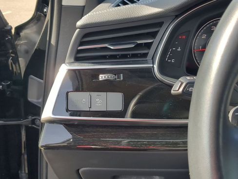 Used 2024 Audi Q7 2.0T Premium Plus image 18