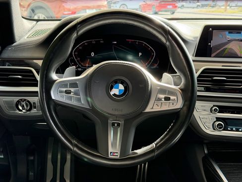 Used 2022 BMW 740i w/ M Sport Package image 14