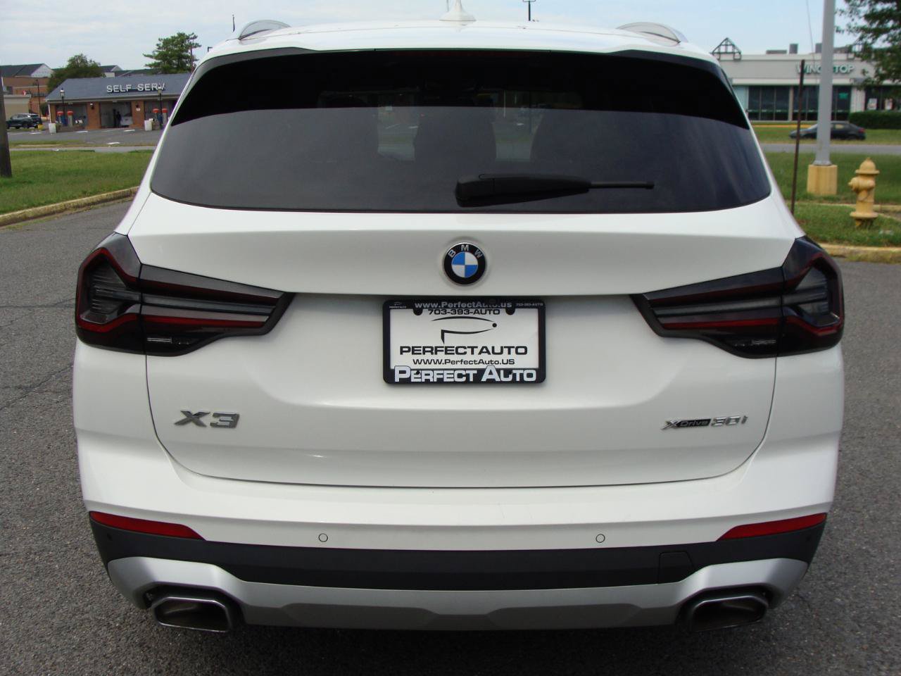 Used 2023 BMW X3 xDrive30i w/ Premium Package AWD/4WD image 5