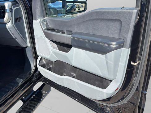 Used 2025 Ford F250 XLT image 11