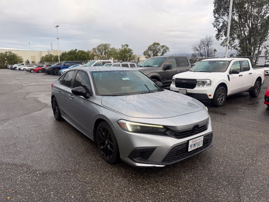 Used 2023 Honda Civic Sport image 2