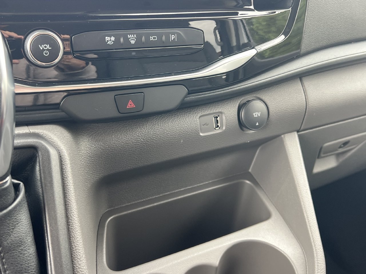 New 2027 Ford Transit 350 XLT RWD image 6