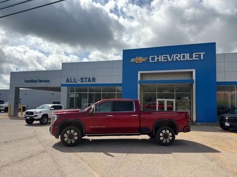 Used 2024 GMC Sierra 2500 Denali w/ Denali Reserve Package AWD/4WD image 3
