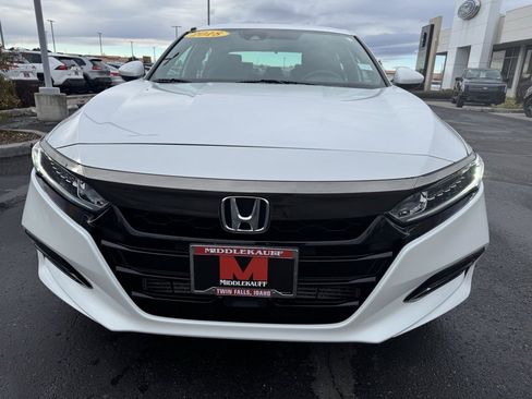Used 2018 Honda Accord Sport image 6