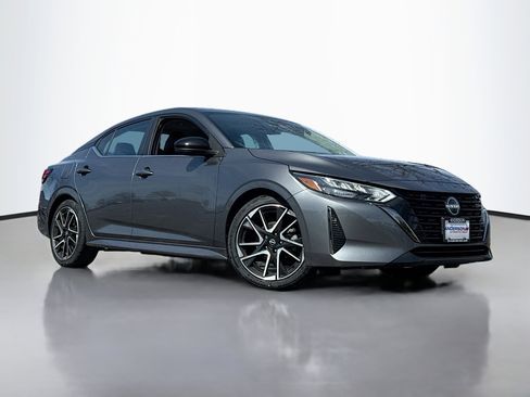 Used 2024 Nissan Sentra SR w/ SR Premium Package image 1