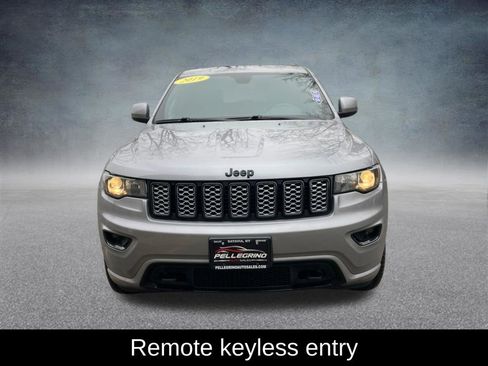 Used 2019 Jeep Grand Cherokee Altitude image 10