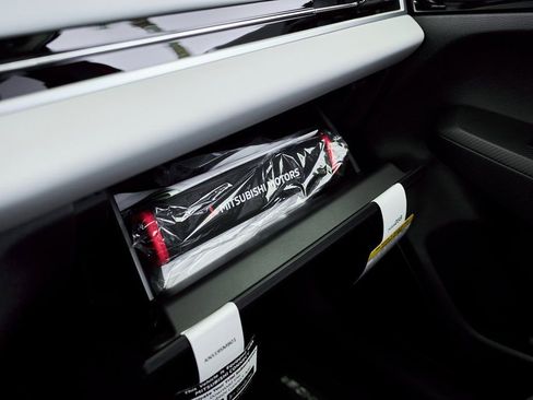 New 2026 Mitsubishi Outlander SE image 56