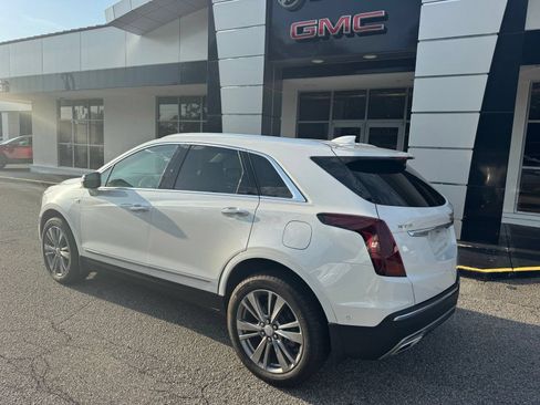 Certified 2024 Cadillac XT5 Premium Luxury w/ Technology Package FWD image 4