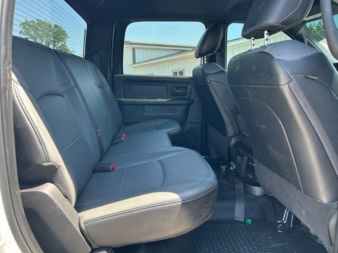 Used 2023 RAM 2500 Tradesman w/ Chrome Appearance Group AWD/4WD image 13