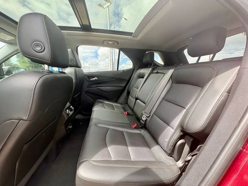 Used 2018 Chevrolet Equinox Premier AWD/4WD image 9